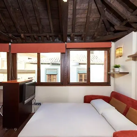 Lindo Estudio Con Terraza San Matias Apartment Granada